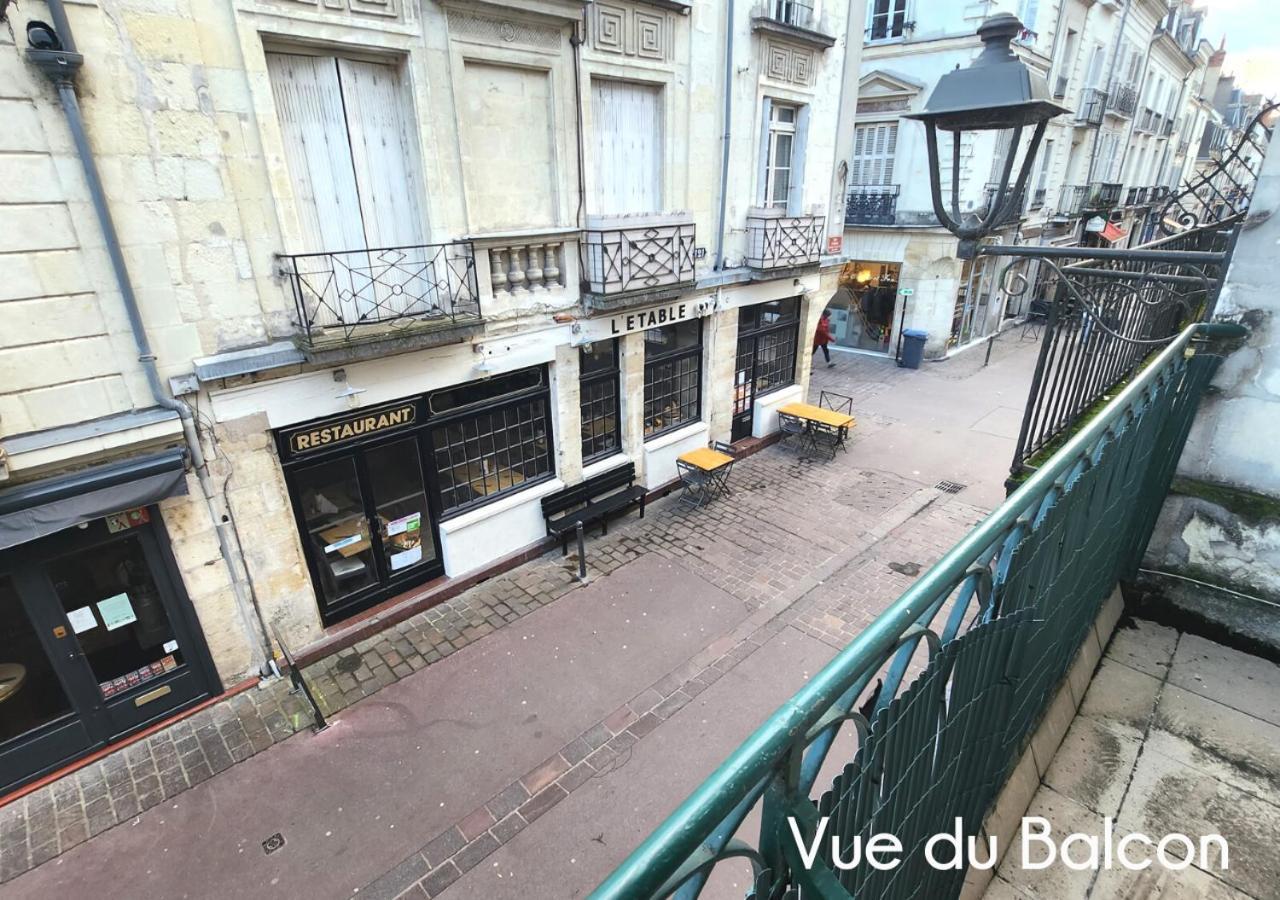 "Colbert Triplex" 3 Chambres - Balcon - Patio - Cathedrale Tours Exterior foto